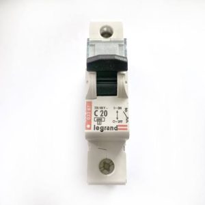 LEGRAND AUTOMAT 1P 20A 6KA 03387 (26)
